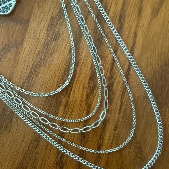 New Elegant Harley Davidson Silver Layered Necklace and matching bracelet. - Picture 9 of 10